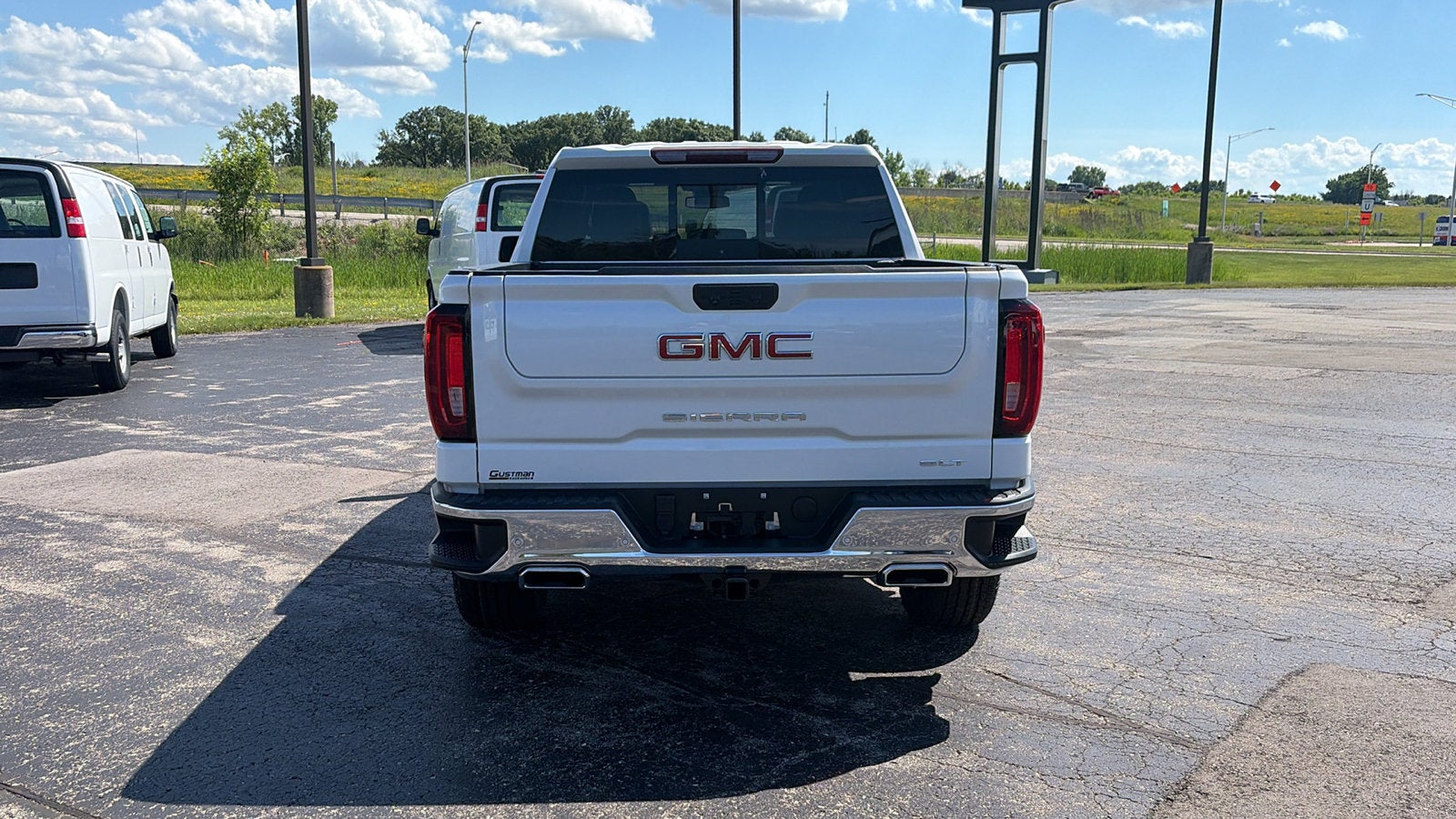 2023 GMC Sierra 1500 — interior view